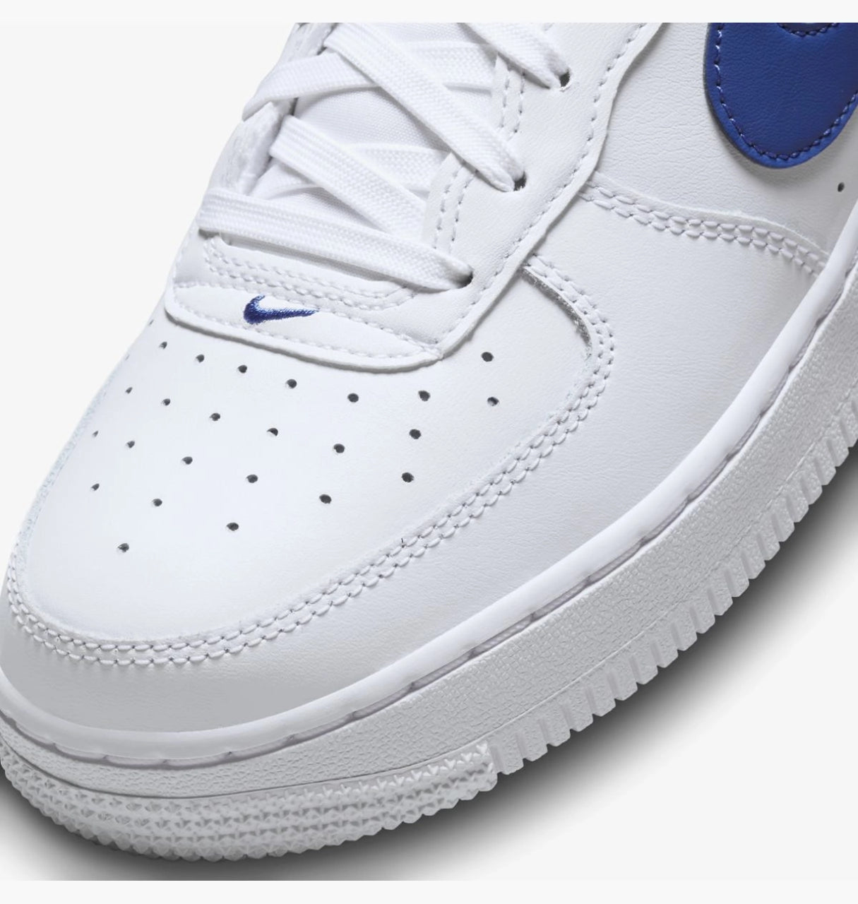Nike Air Force 1 '07
