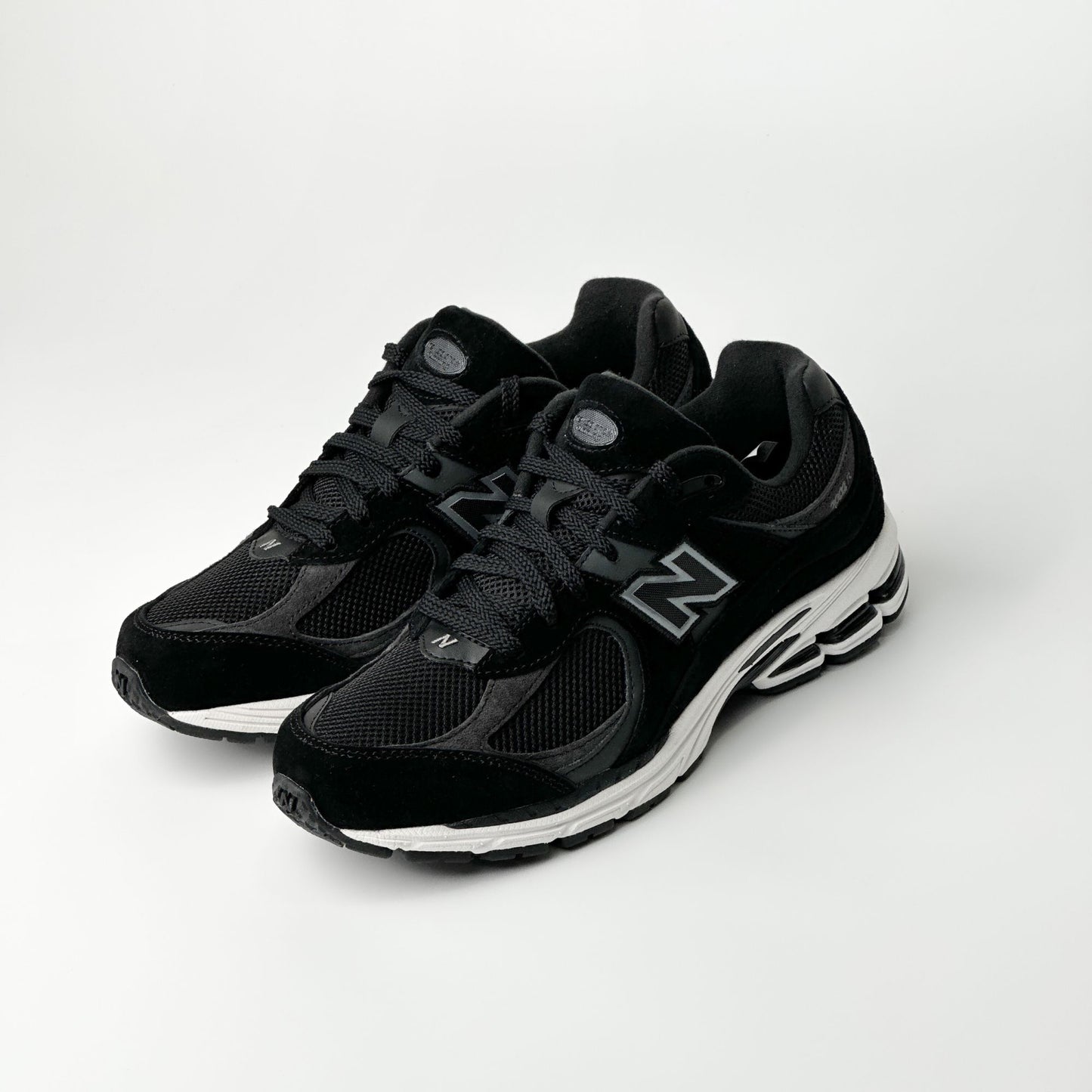 New Balance 2002R