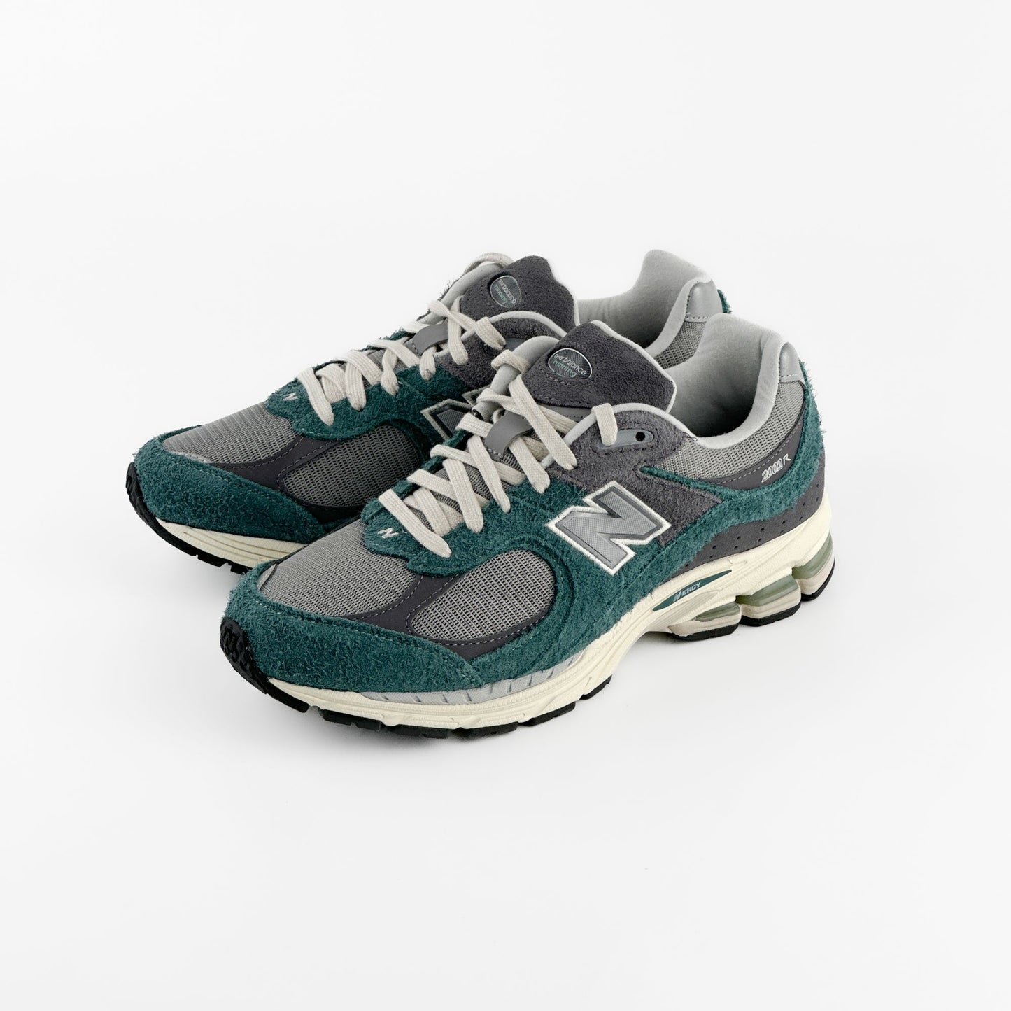 New Balance 2002R