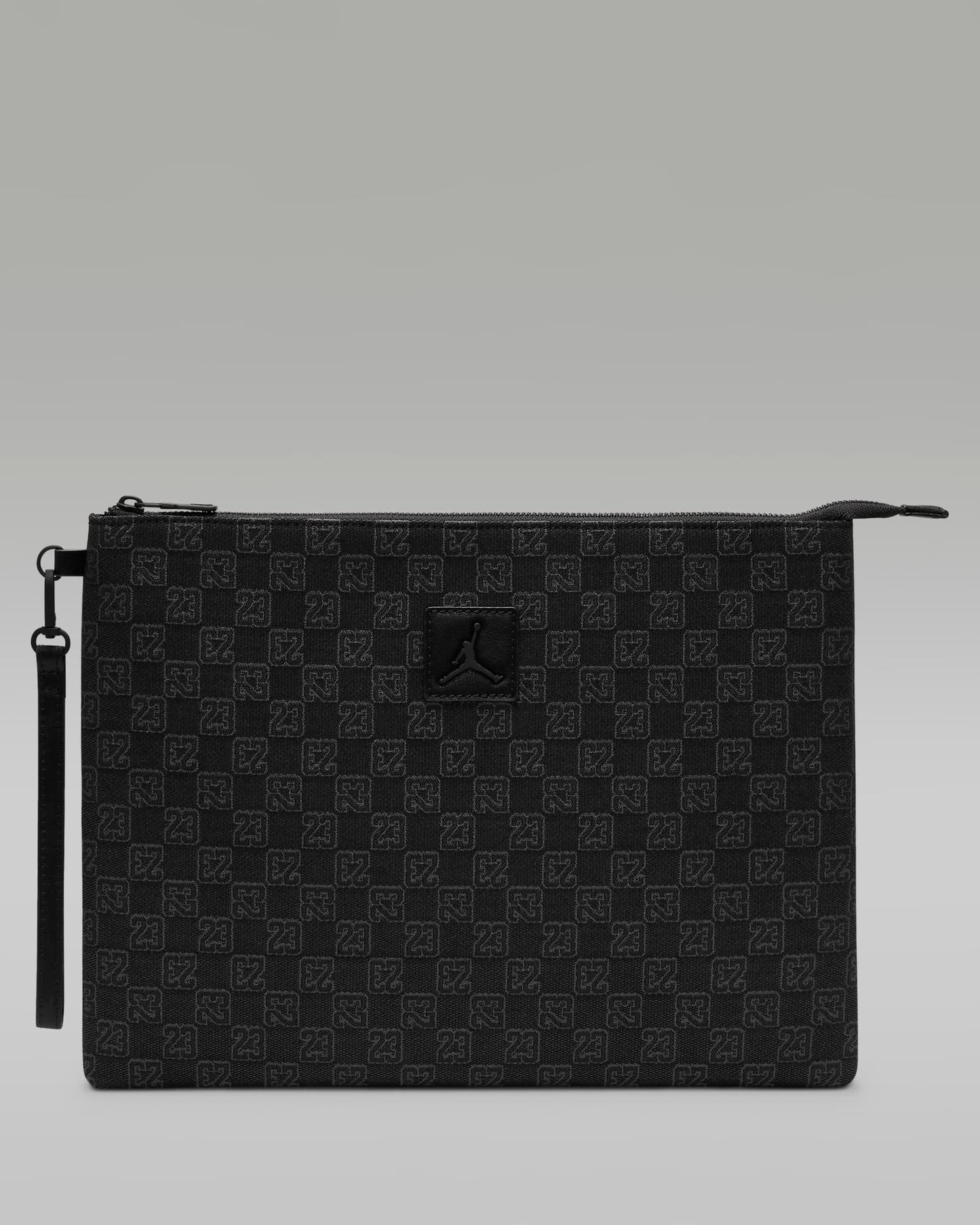 Jordan Monogram Pouch (0.98L)