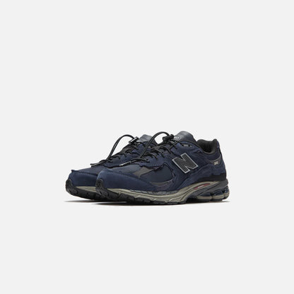 New Balance 2002R