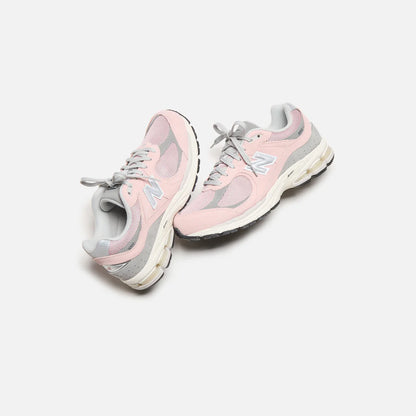 New Balance 2002R