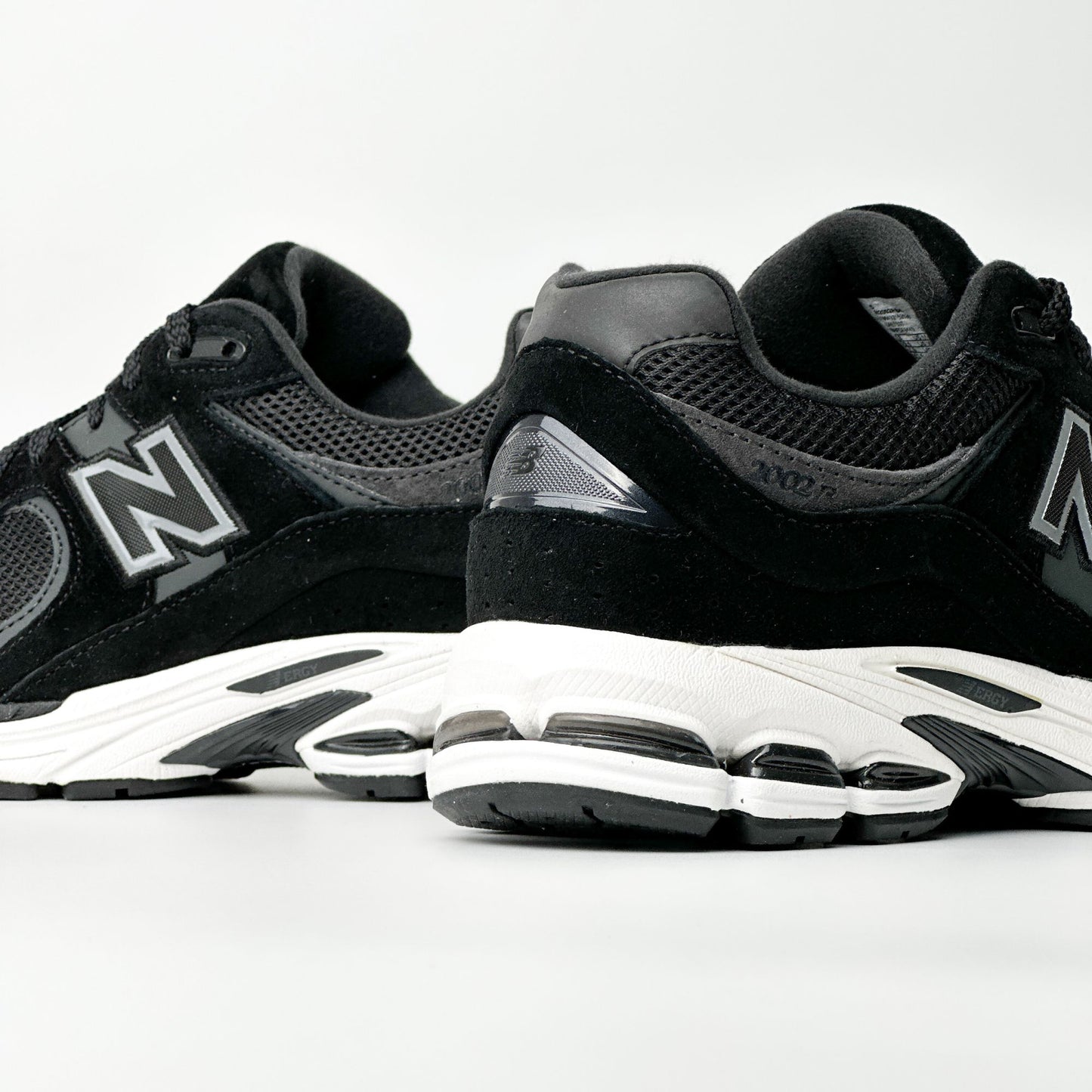 New Balance 2002R