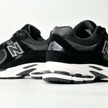 New Balance 2002R