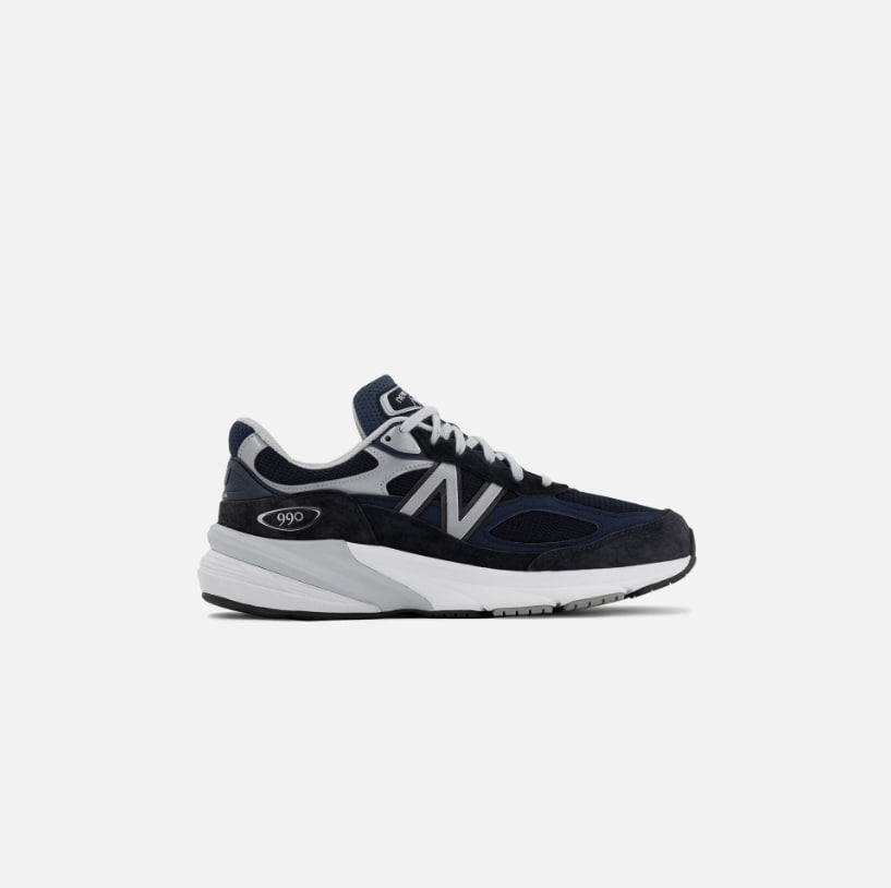 New Balance WMNS Made in USA 990v6